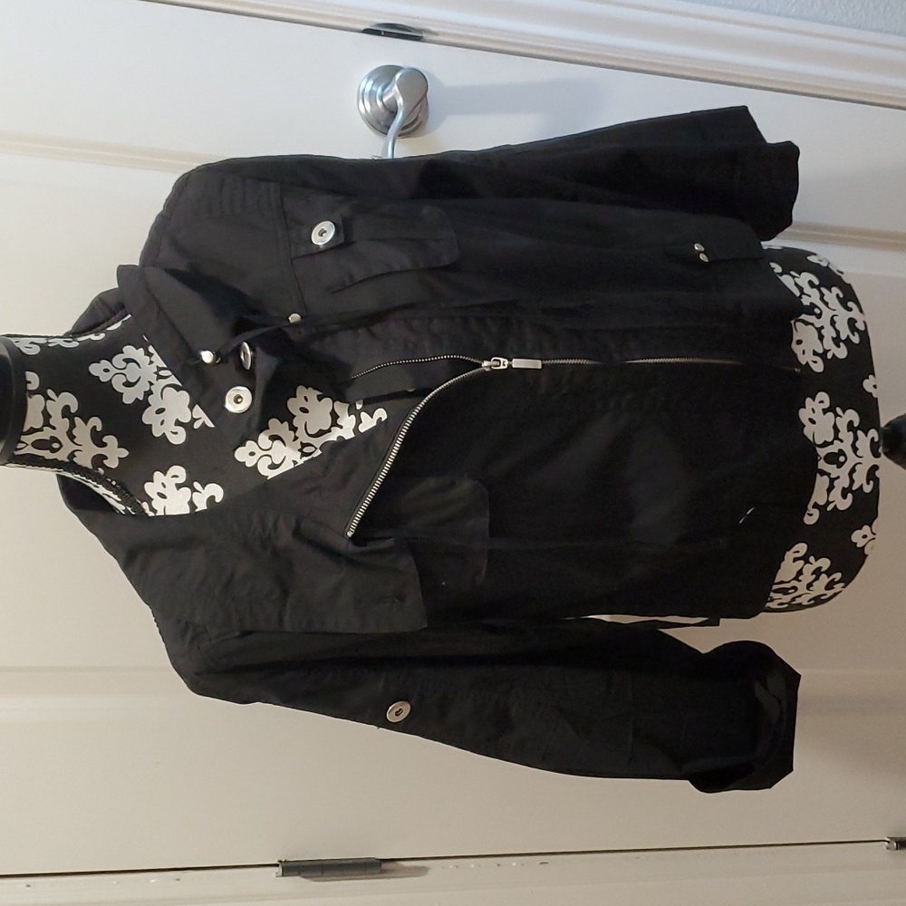 Women's Black lightweight jacket by WOMYN